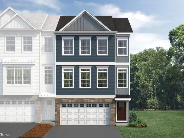 556 Brandywine Dr, State College, PA 16801