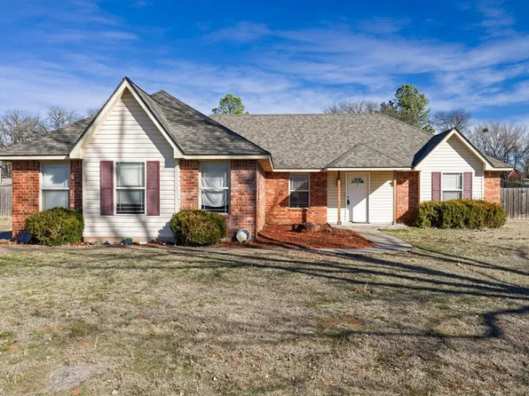 41200 Cottage Dr, Shawnee, OK 74804