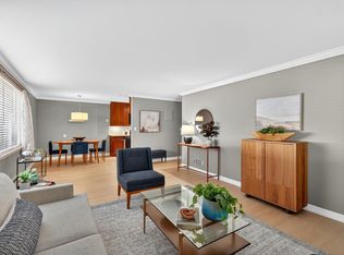 2700 W 44th St APT 104, Minneapolis, MN 55410