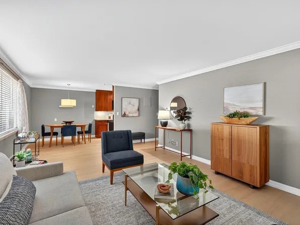 2700 W 44th St APT 104, Minneapolis, MN 55410