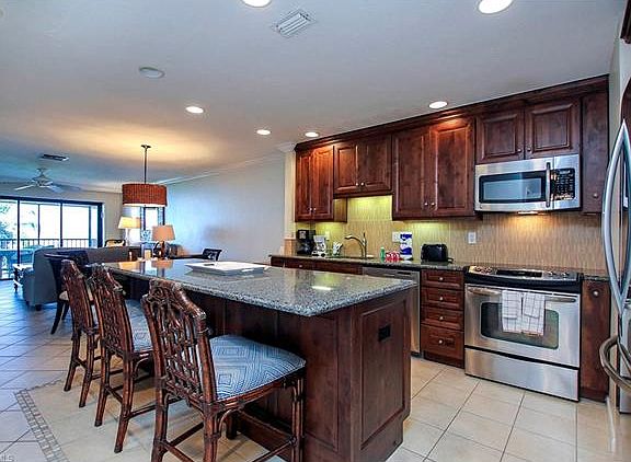 4th image of 1785 Middle Gulf Dr Unit A303