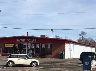 329 N Uhrich St, Uhrichsville, OH 44683
