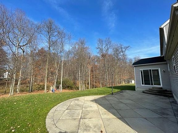 3rd image of 5892 Glen Eagles Dr