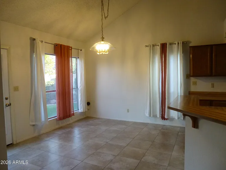 3853 W Ivanhoe St — Photo 4