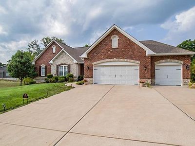 3356 Whispering Creek Dr, Festus, MO, 63028