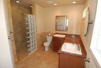 2nd image of 3113 W Carver