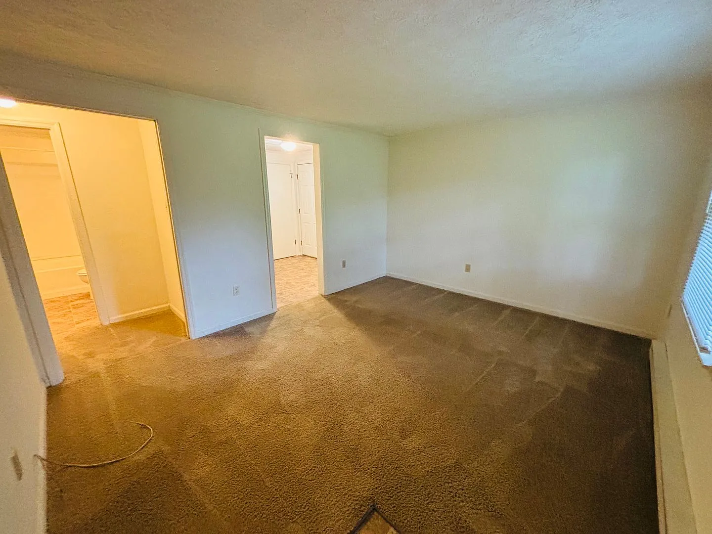2 Bedroom 1 bath Duplex — Photo 3
