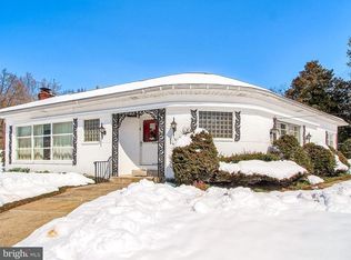 161 Country Club Rd, Red Lion, PA 17356