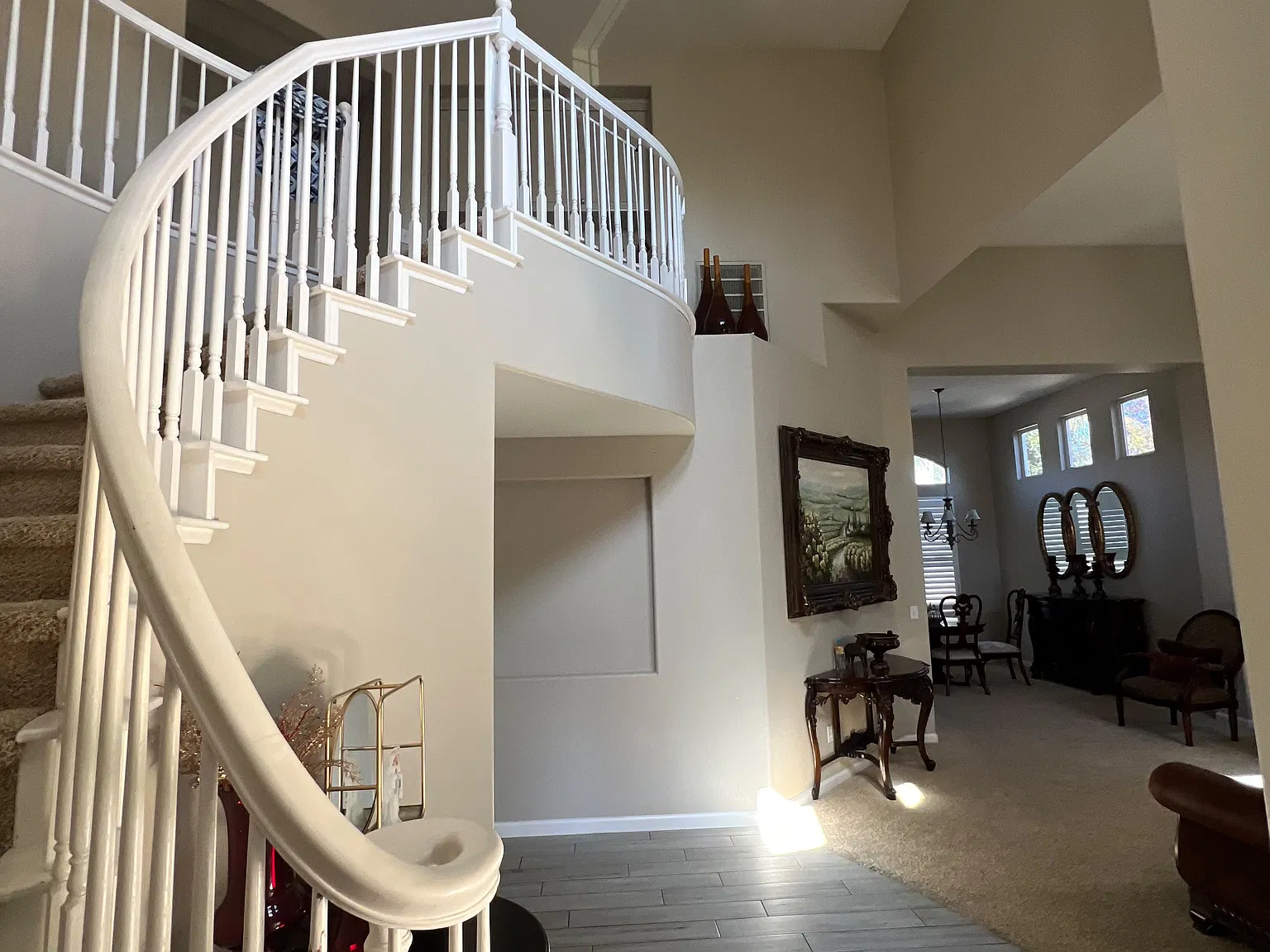 3 bed, 2600 sqft, $4,000 — Photo 3
