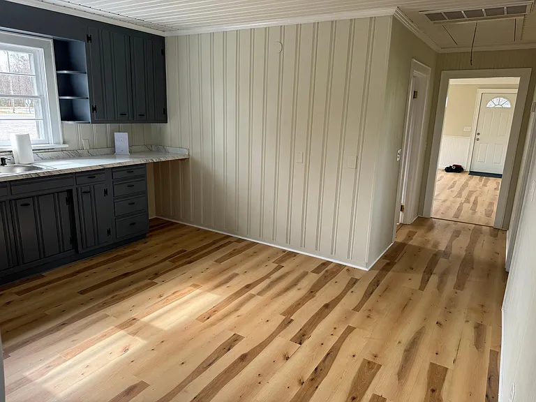 1403 Woodville Rd — Photo 9