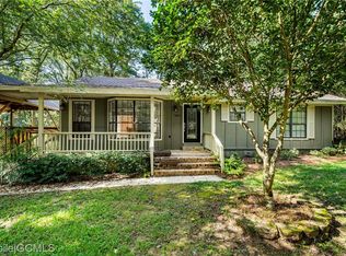 7067 Hickory Ln, Fairhope, AL 36532