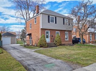 1250 Commonwealth Ave, Mayfield Heights, OH 44124