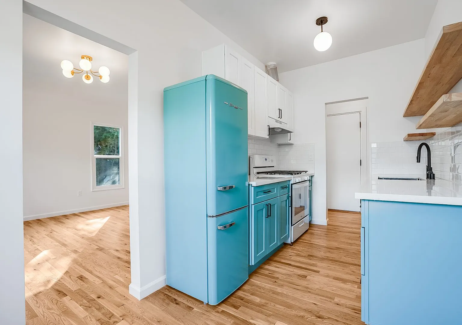3315 Larissa Drive — Photo 3