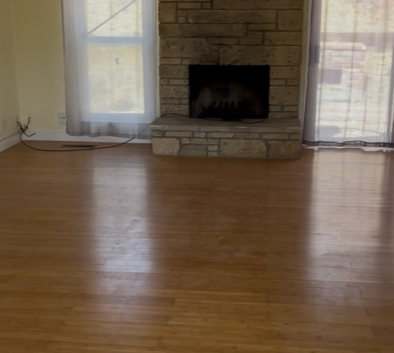 3 bed, 1258 sqft, $3,400 — Photo 3