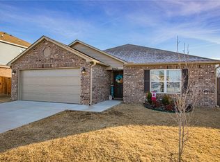 6803 SW Whitmarsh Rd, Bentonville, AR 72713