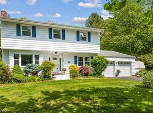 2 Franklin Ct, Berkeley Heights, NJ 07922