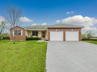 2216 Buckhorn Cir, Junction City, KS 66441