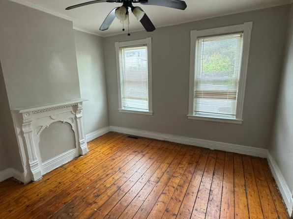 120 2nd Ave FLOOR 1
