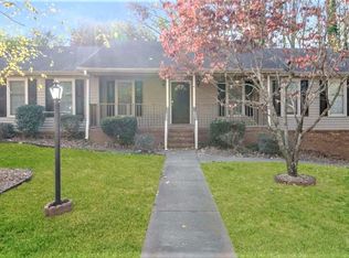 2323 Robin Ridge Dr, Dacula, GA 30019