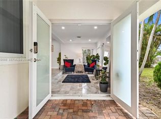 5841 SW 58th Ter S, Miami, FL 33143