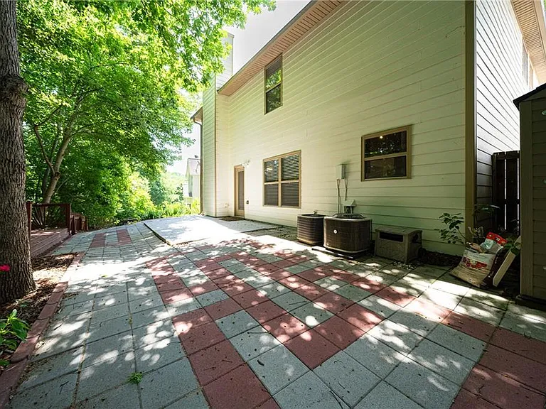 715 Moonlight Way — Photo 45