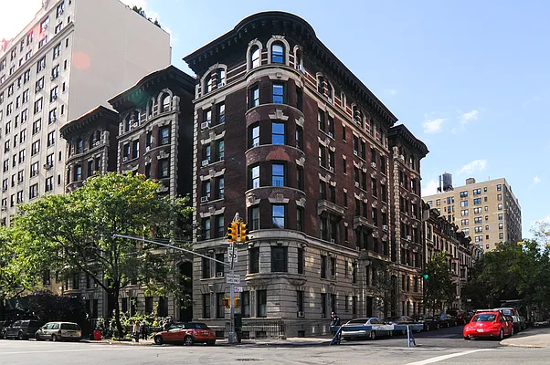 Sold by Corcoran | media 7