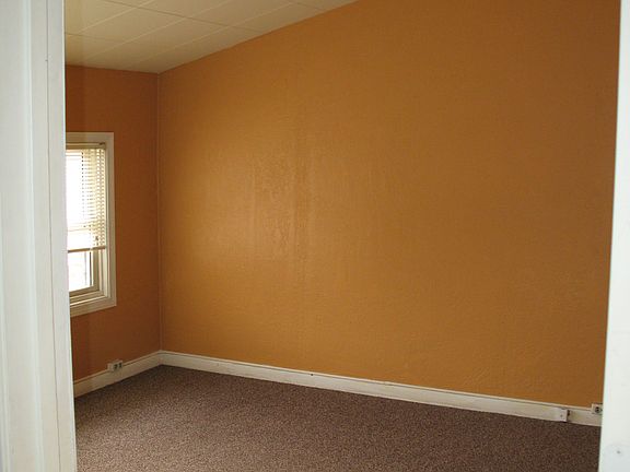 5th image of 521 Eddy Ave