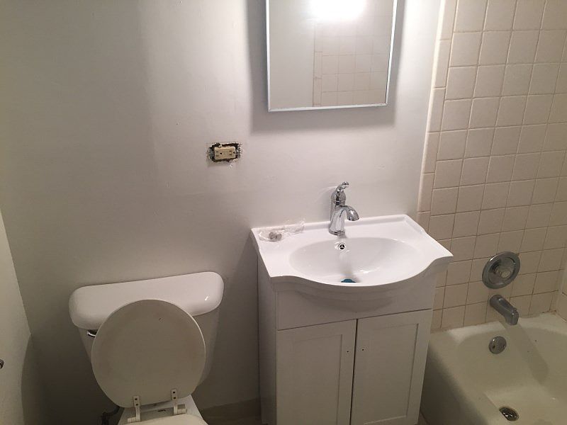 2nd image of 120 N Waller Ave APT 1E