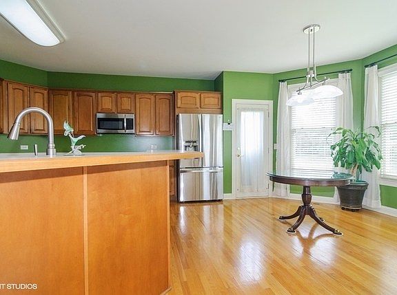 5th image of 2800 Ginger Woods Dr
