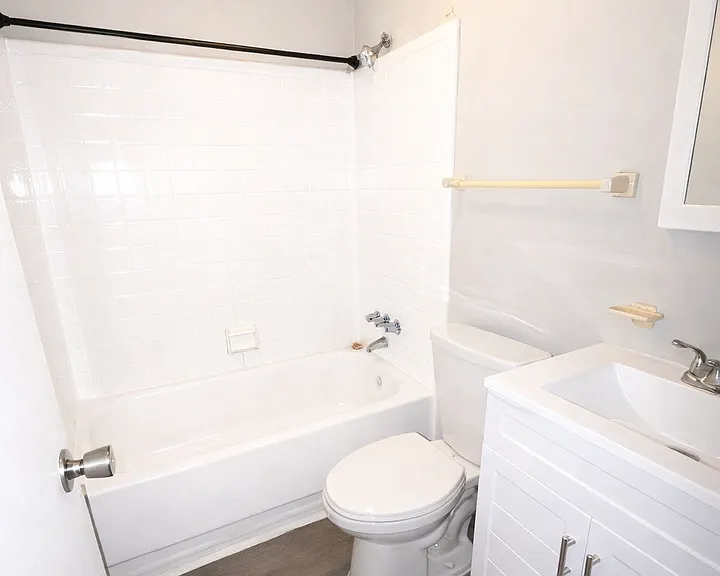 615 Cedarwood Dr — Photo 9