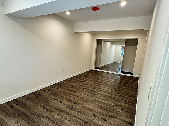 3rd image of 5542 Denny Ave #7