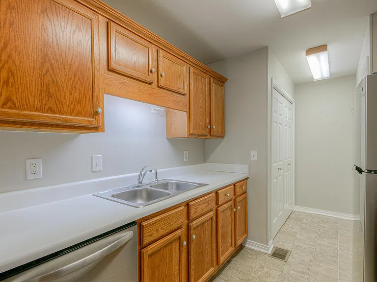 202 Brooke Castle Dr #202 — Photo 12
