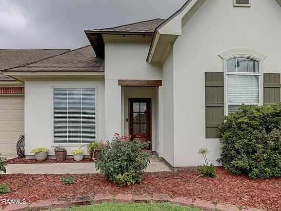 3rd image of 103 Silver Glen Dr
