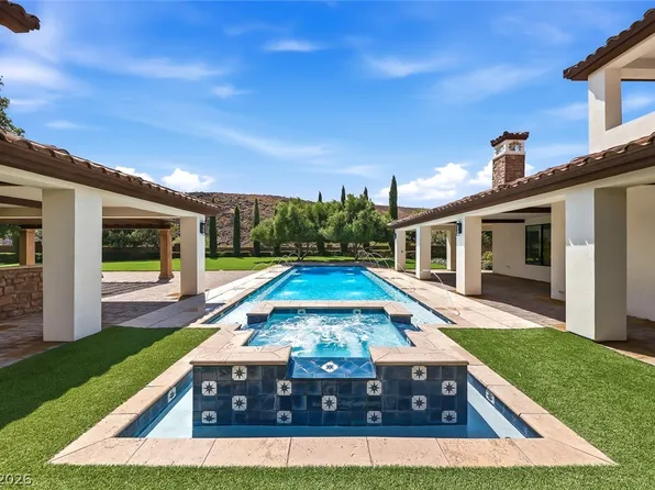 1140 Julie Rd, Henderson, NV 89002
