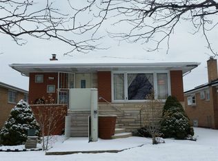 8335 S Kolin Ave, Chicago, IL 60652