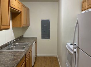 430 SE Tefft St APT 4, Topeka, KS 66607