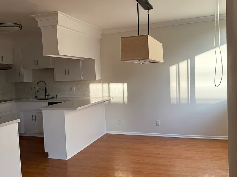 1330 California Ave #108 — Photo 6