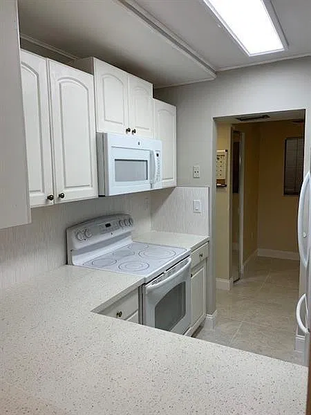 2 bed, 2.0 bath, 1210 sqft, $2,200 — Photo 4