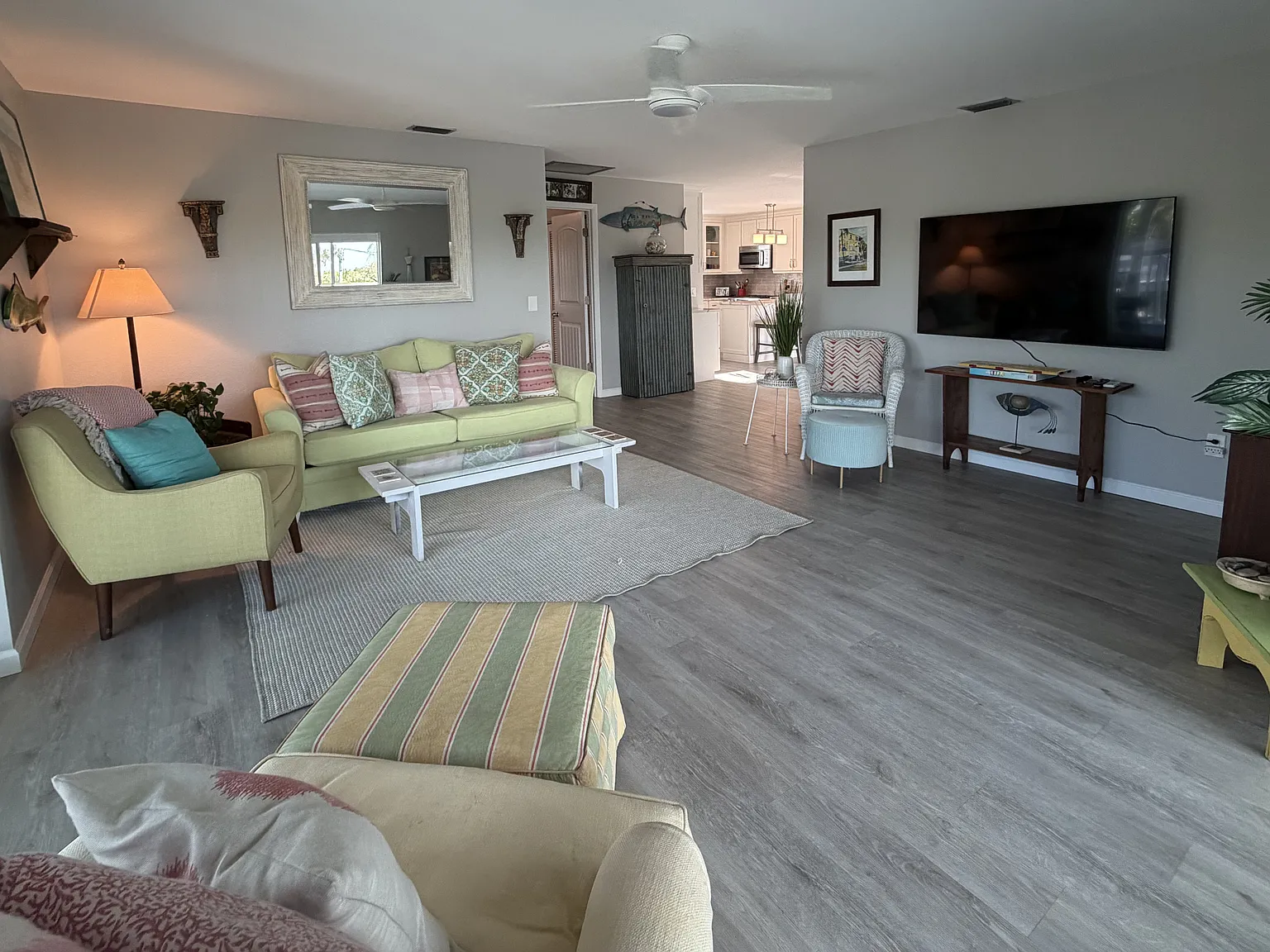 2 bed, 1248 sqft, $4,500 — Photo 2