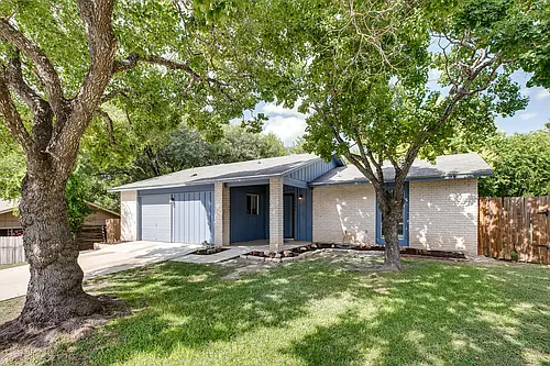 16406 Spruce Cv Photo 1