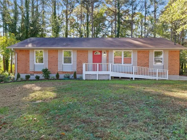 63 Royce Dr, Jonesboro, GA 30238