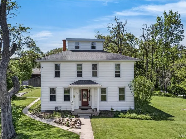 39 East Ave, Akron, NY 14001