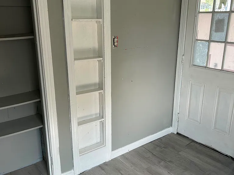 322 Conklin Ave #2 — Photo 8