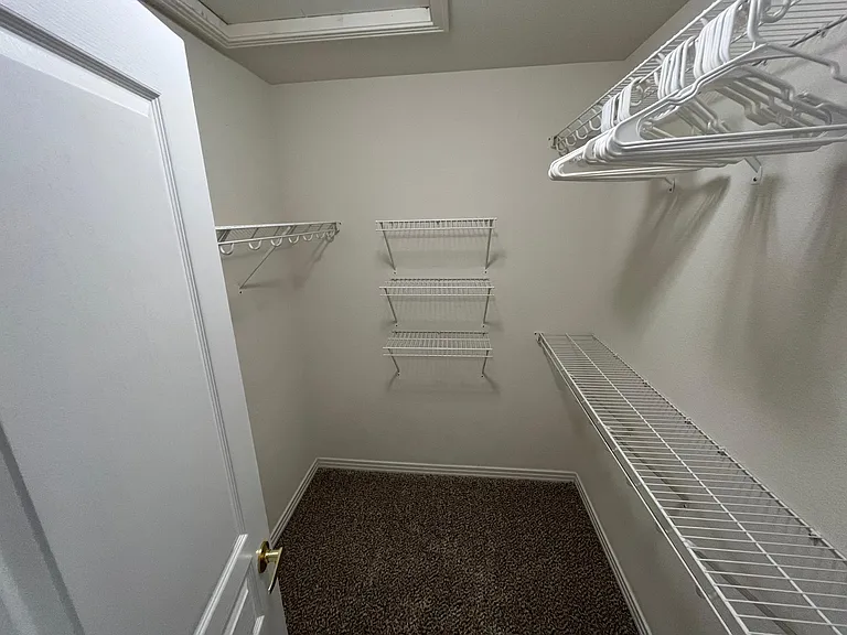 5658 W Center Ave — Photo 16