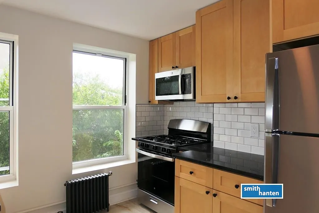 306 Atlantic Avenue — Photo 2