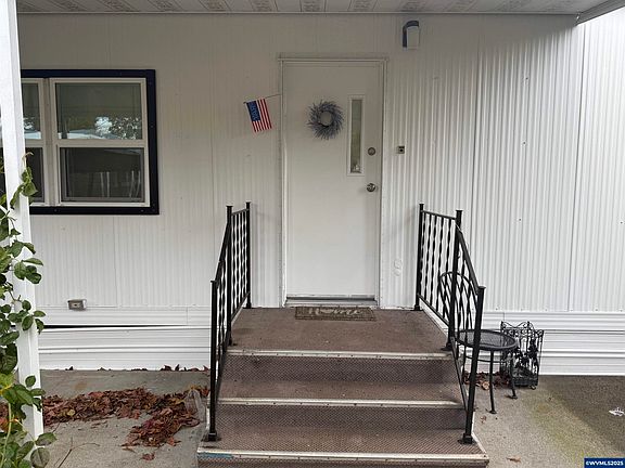 2nd image of 13045 SE Stark St #140