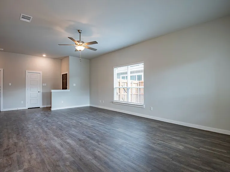 644 Wheatfield Dr — Photo 19