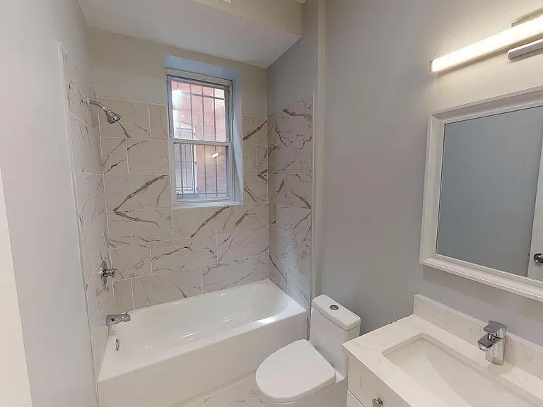 1312 Park Rd NW #1 — Photo 3