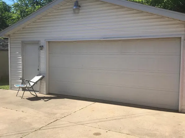 201 E Pulaski Ave, Flint, MI 48505