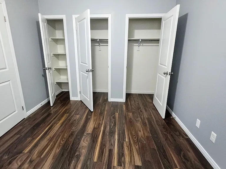 3200 Singleton Ave #25 — Photo 6